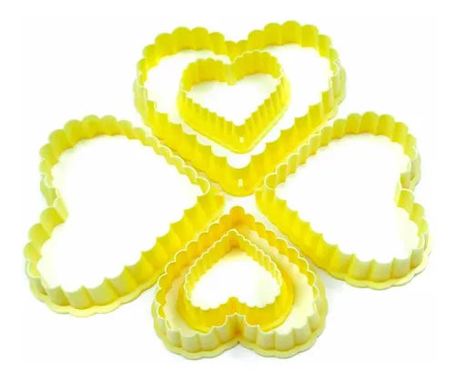 Cortantes Corazones Bordes Ondulados 6un.